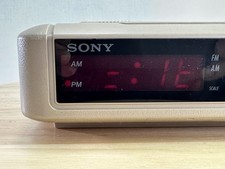 Sony Dream Machine Alarm Clock Radio ICF-C240 AM FM LED Display Battery Backup