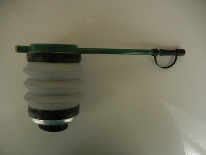 Eaton Getz Bellow Duster Green - 1 each 530-GN (5 oz. Duster)