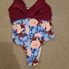 Brand new swimsuit size 16 to 18 XL 
