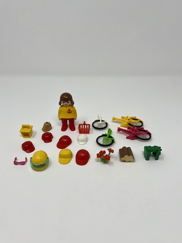 Playmobil Figure &  Lot of 18 Toy Accessories Hats Bicycle Lamp Basket & More - Picture 11 of 11
