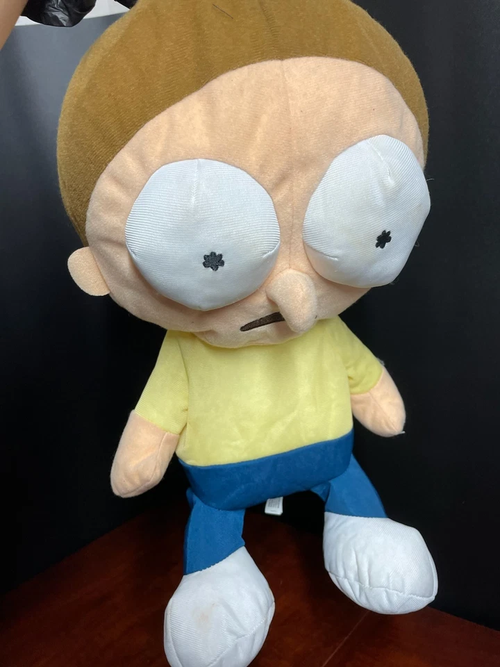 Brinquedo de pelúcia adulto Morty de Rick & Morty grande 18 lugares fábrica com chaveiro - Imagem 2 de 4