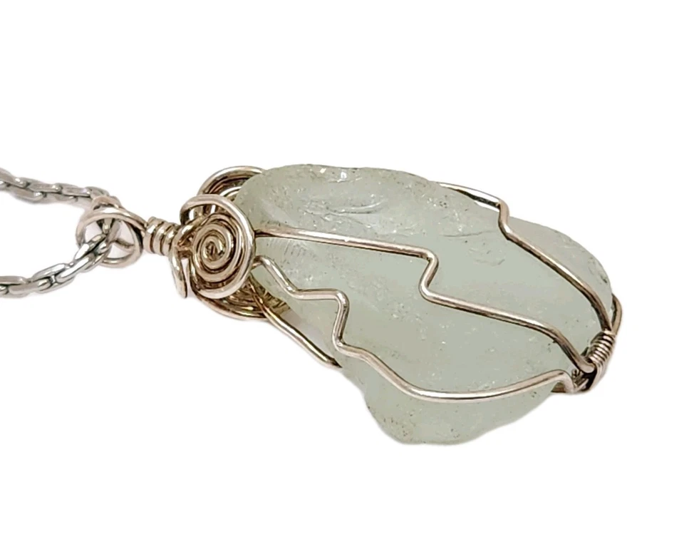 New Handmade Natural Sea Glass Ocean Stone Filigree Cage Pendant Silver Necklace - Image 2 of 4