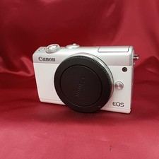Canon EOS M100 Mirrorless Camera 24.2MP APS-C Kit with 15-45mm  55-200mm lenses
