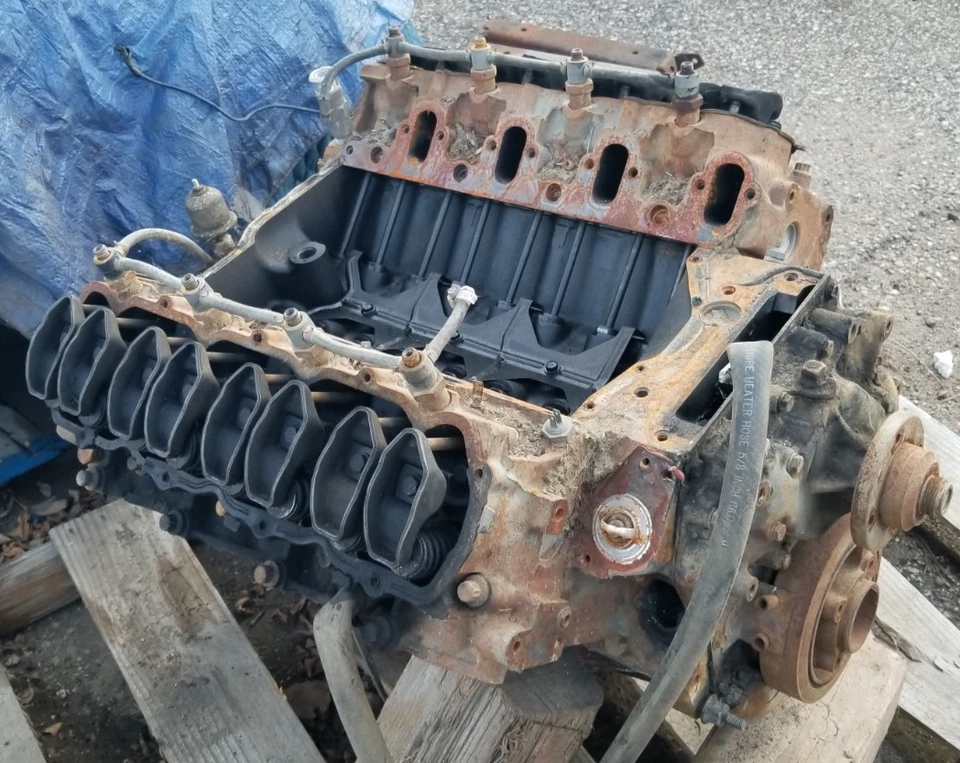 Camión Ford F250 F350 86 85 1986 con motor de bloque largo diésel 7,3 6,9 IDI 1980-86 Foto 2 de 4