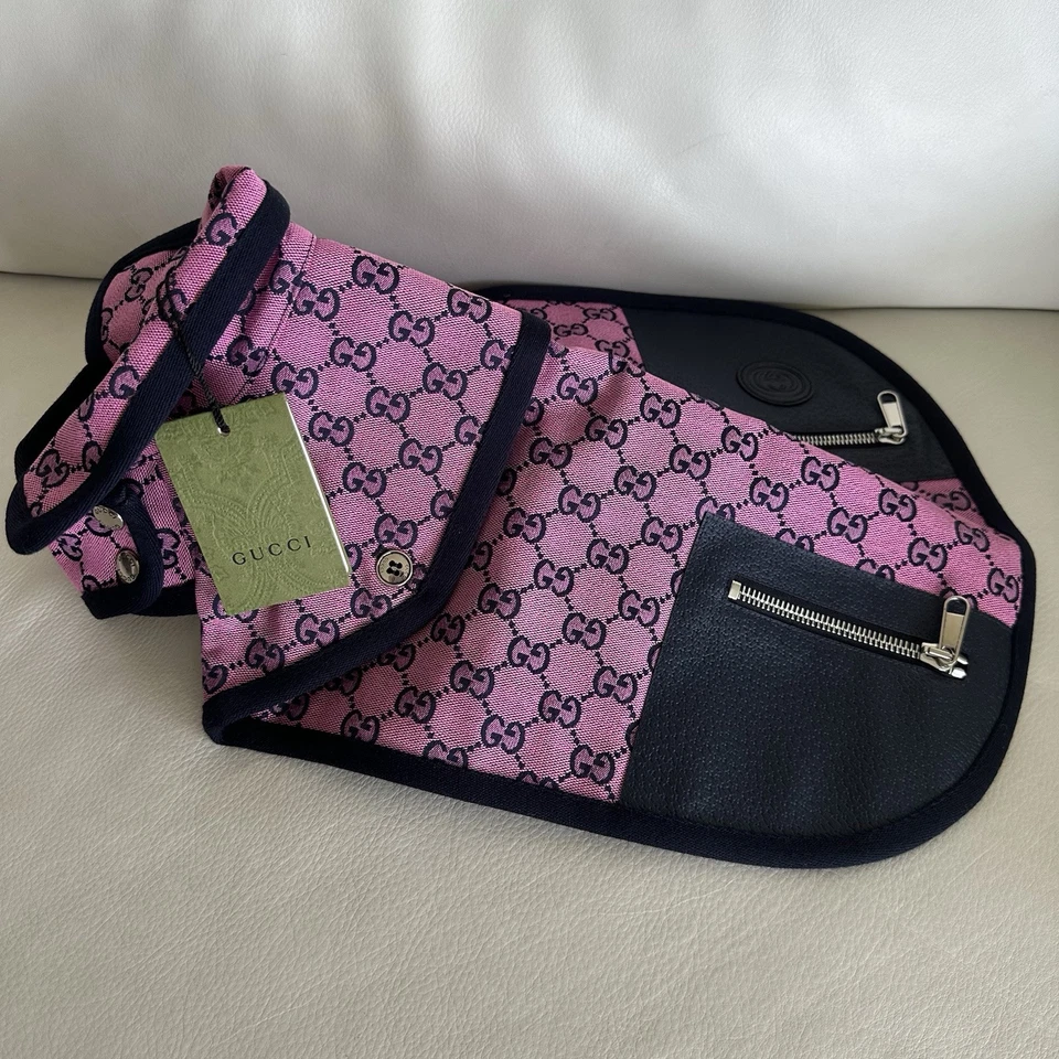 Gabardina G1N con etiquetas Auténtica Gucci Rosa GG Logo Perro Talla L Foto 3 de 4