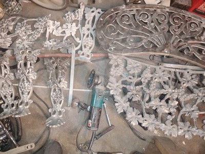 Vintage Victorian Grape Vine Cast Iron Patio Garden Bench Loveseat Grapes & Leaf