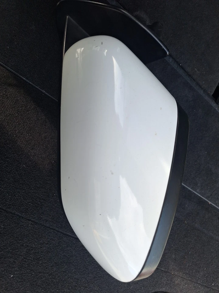 Оригинальное водительское/левостороннее зеркало заднего вида с электроприводом для двери 2010 Land Rover Range Rover Sport - Изображение 3 из 4