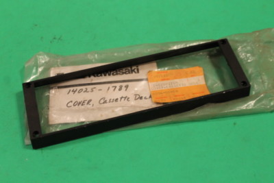 2525ページ NOS Kawasaki Cassette Deck Cover 1983-1988 ZN1300 PART# 14025-1789