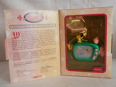 Enesco Treasury Masterpiece Ornament, Everyone Knows Its SLINKY, 1997. 280992