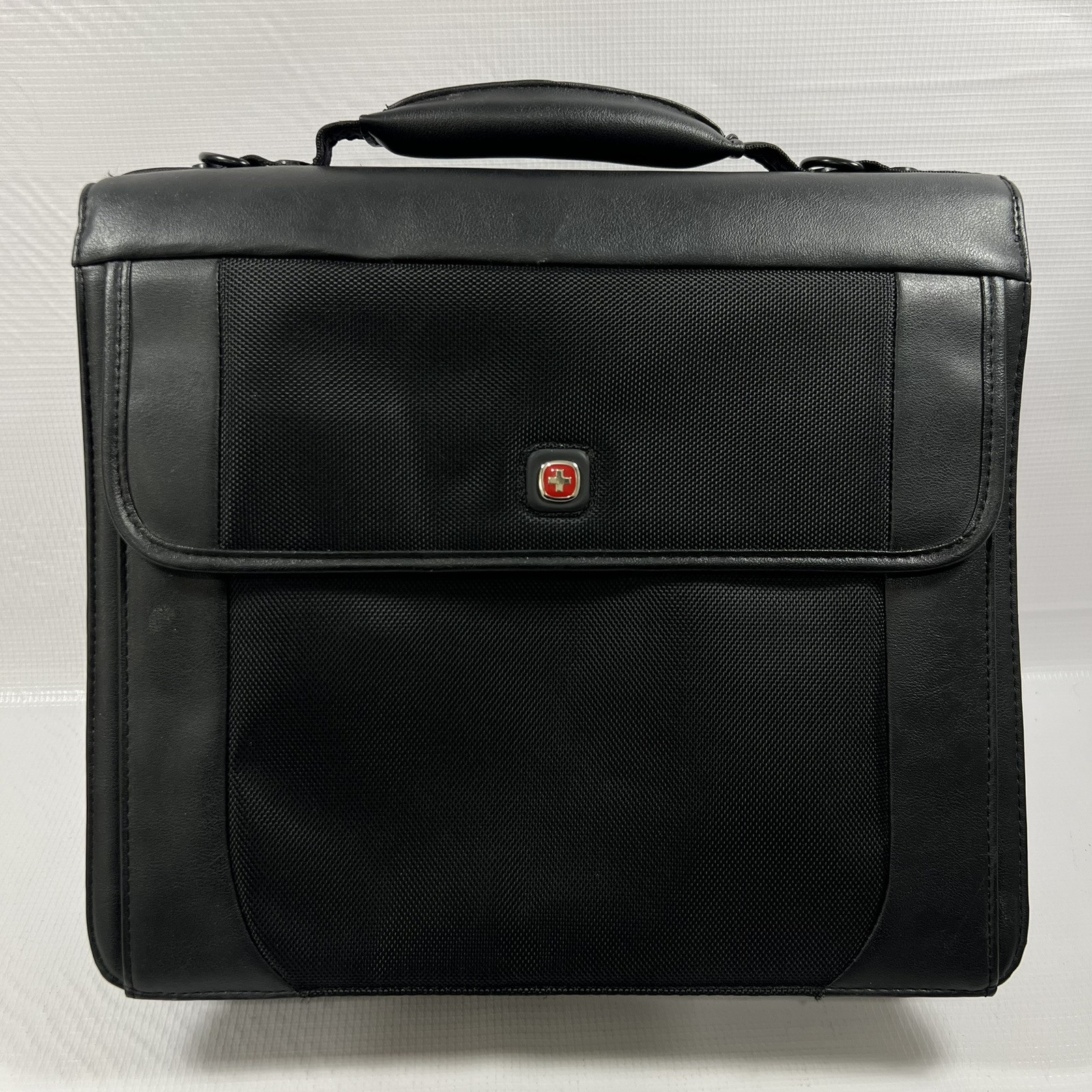 Wenger Swiss Gear LEATHER NYLON Binder Black The Centra Foli