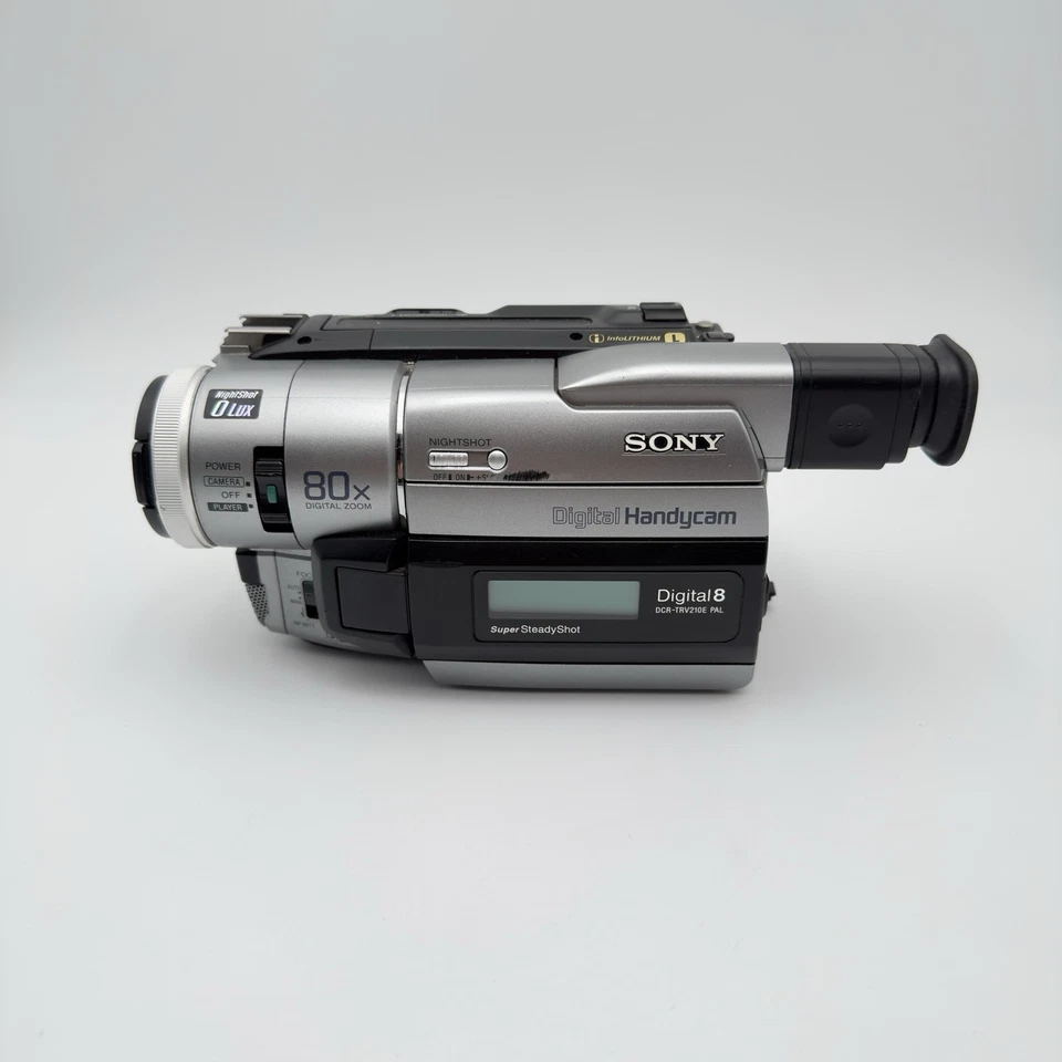 Sony Handycam DCR-TRV210E Digital8 Camcorder - Video8 Hi8 kompatibel - Getestet - Bild 1 von 4