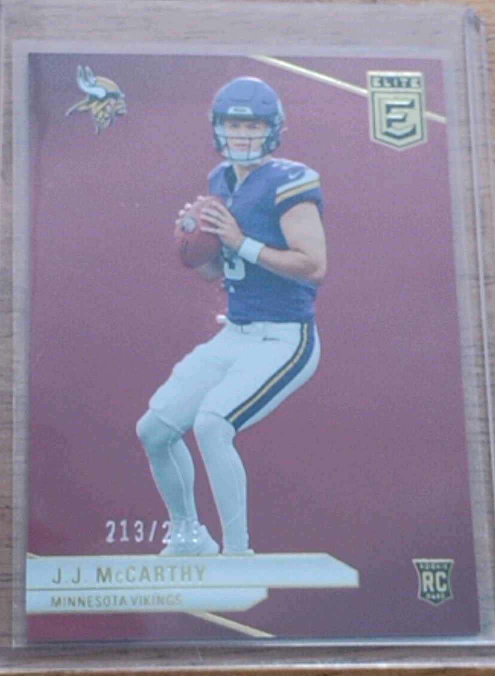 2024 Panini Donruss Elite - Rookies J.J. McCarthy #105 Maroon /249 (RC)