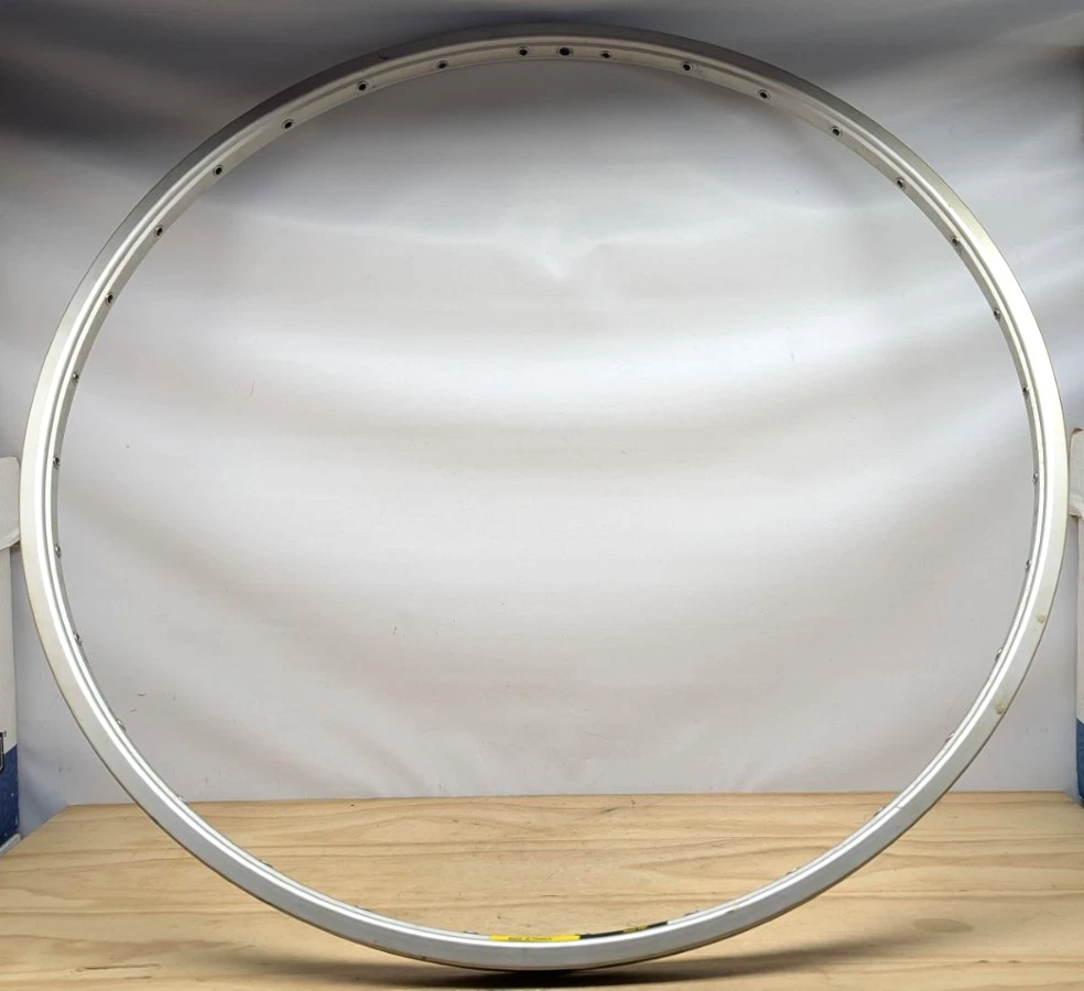 Preços baixos em Aros de bicicleta Mavic 26