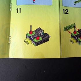 Lego 7049 Space Alien Conquest ALIEN STRIKER Complete w/Instruction *Read*