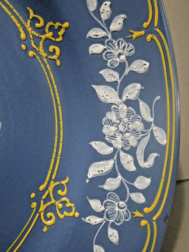 St Omer Francia FAIENCE Cuenco Francés Azul Blanco Flores Insectos FIRMADO Borde Amarillo - Imagen 4 de 10