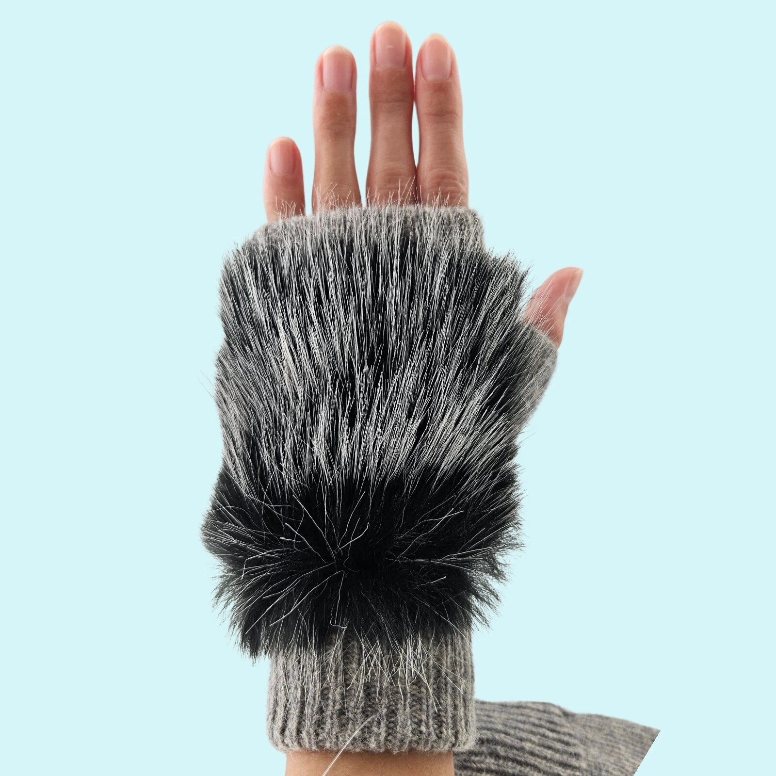 Adrienne Landau Gloves Fingerless Grey Snow Wool Blend Faux Fur Gift Winter Fall
