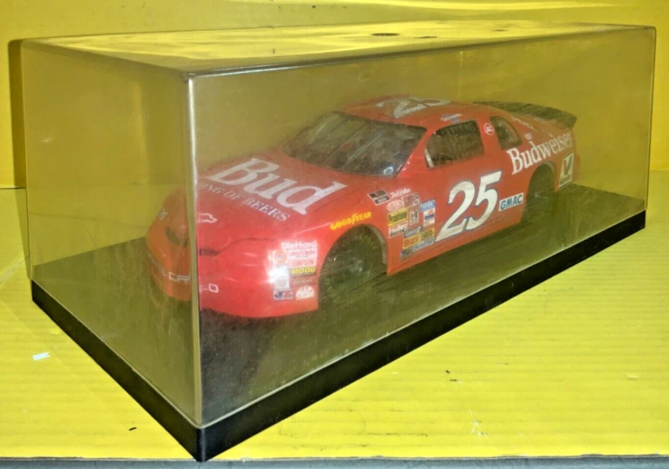 ERTL American Muscle NASCAR Bud 'King of Beers' #25 Ken Schrader 1:18 w/ Case - Image 2 of 4