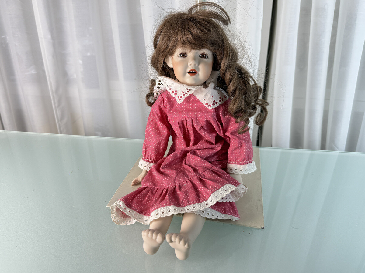 À vendre ANCIENNE POUPEE - Collection