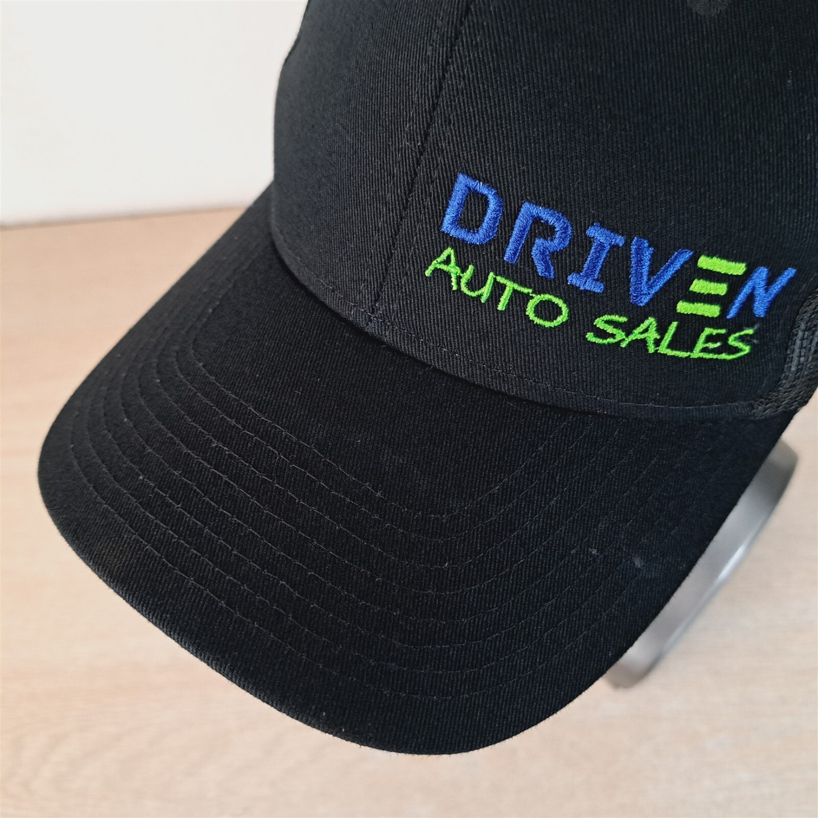 DRIVEN AUTO SALES ADJUSTABLE SNAPBACK TRUCKER/MES… - image 9