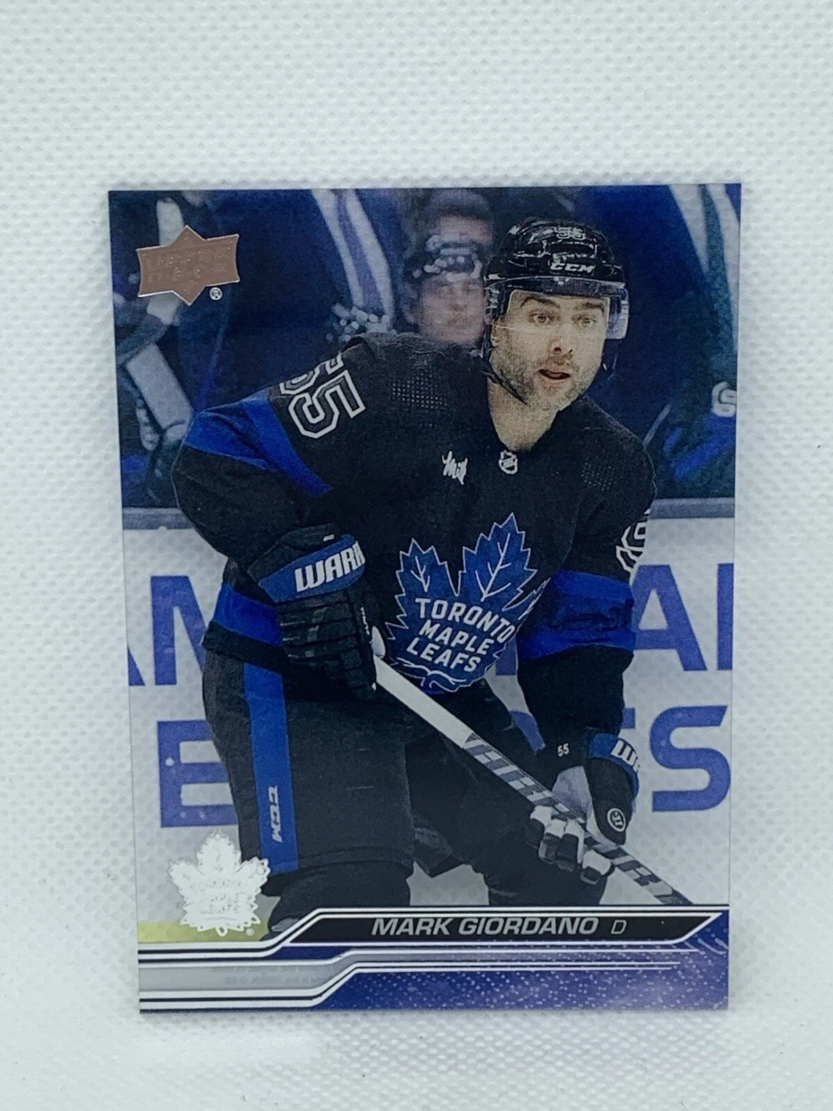 Mark Giordano trading card