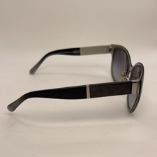 Burberry Silver Plastic Frame Sunglasses for Women for sale  display picture 1