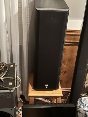 B&W Bowers And Wilkins Floor Speakers 600 Series 620i