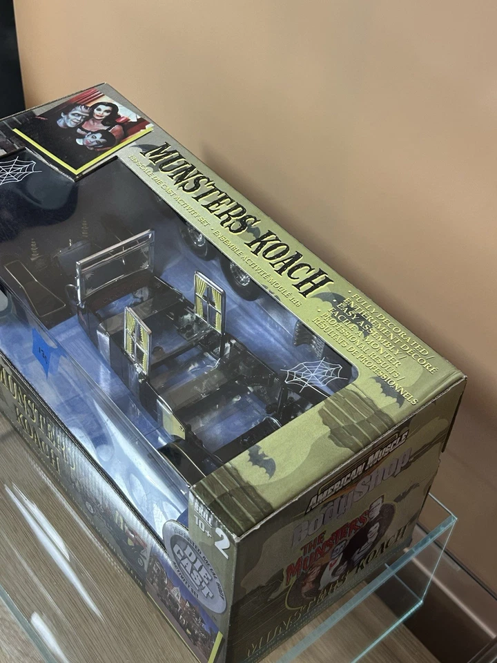 Coche diecast American Muscle ERTL 1:18 escala The Munsters Munsters Koach nuevo en caja Foto 4 de 4
