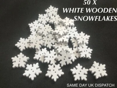 BITS & BOBS 50 X WHITE WOODEN SNOWFLAKES CRAFTS CARD MAKING EMBELLISHMENTS TABLE CONFETTI