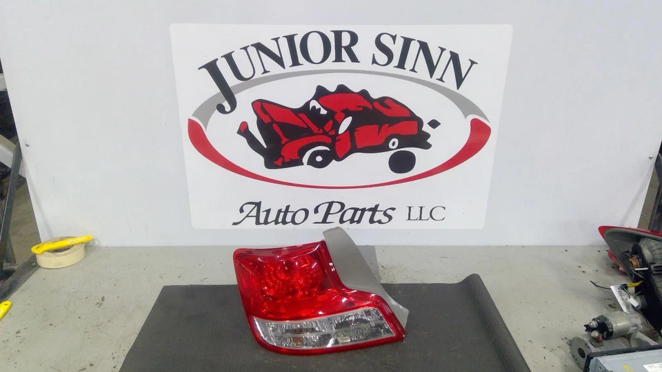 Used Left Tail Light Assembly fits: 2012 Scion TC L. ID 21320 recessed socket ho - Изображение 4 из 4