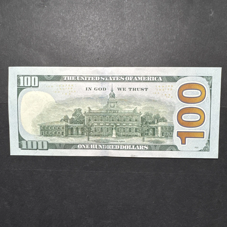United States 100 Dollar Bill Series 2017 Star Note PB 03699970* Collectible  - Image 2 of 2