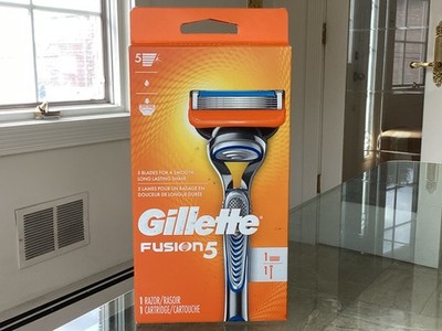 Gillette FUSION 5 Men's Razor 1 Handle + 1 Blade Refill