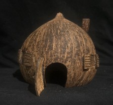 Coconut Cave, Fish Hide