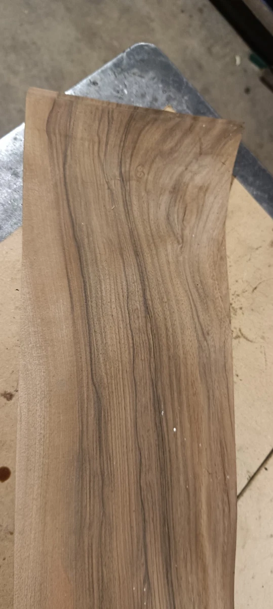 Lote de 7 hojas de chapa madera nogal longitud 77 cm ancho 15 cm