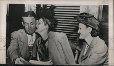 1950 Press Photo Mrs. William O. Tyson with husband and daughter Mrs. Carter