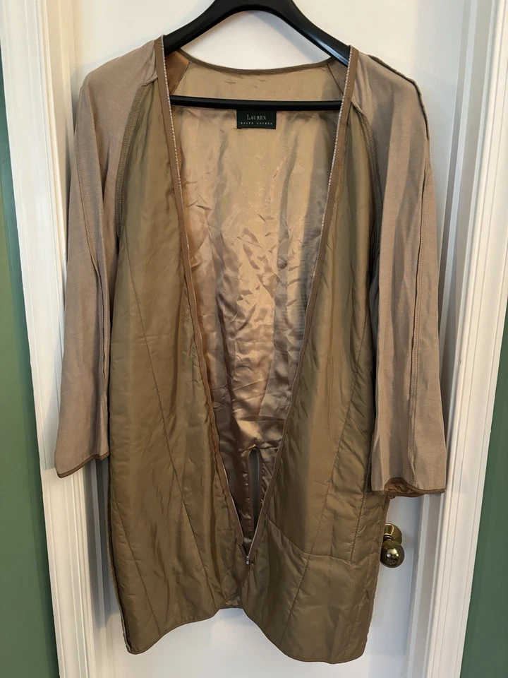 Gabardina Ralph Lauren 44R para hombre color tostado con forro aislante con cremallera usada en excelente estado Foto 3 de 4