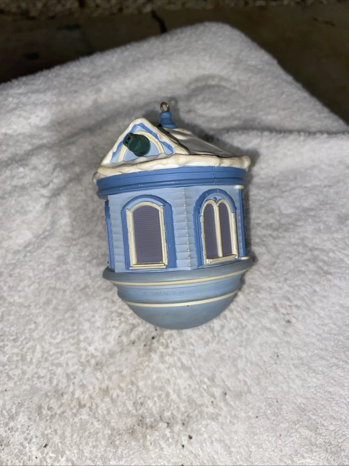 Hallmark Casa Árbol Animado COMO ESTÁ Luz Adorno Navidad 1987 Árbol Foto 2 de 4