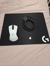 Logitech G703 With Self Charging Mat