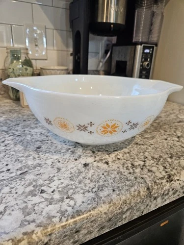 Vintage Pyrex Bowl 4 QT Town and Country Pattern 444 Cinderella Nesting Mixing