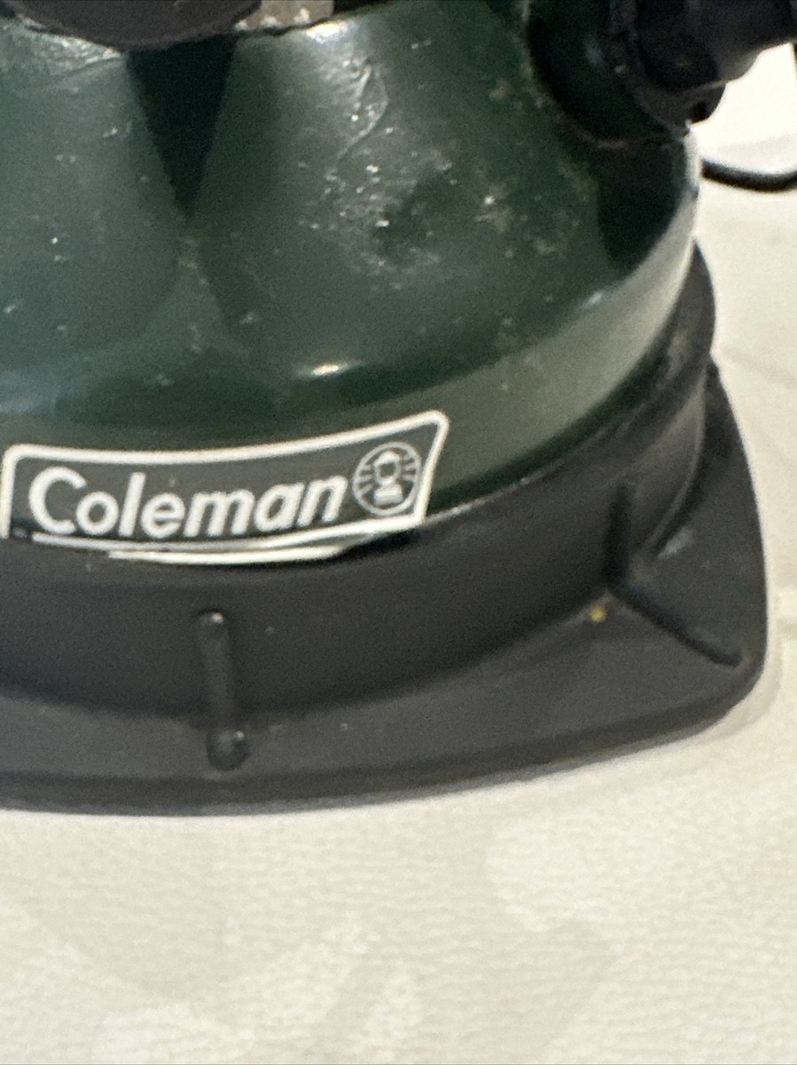 Coleman NorthStar dual fuel lantern - fishing/camping - Battery