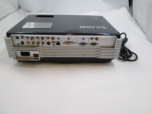 BENQ SP830 Projector for Home/Office - Lamp Works - 2265 bulb hours - Picture 3 of 6