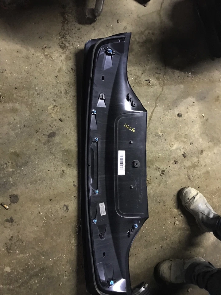 13 14 15 BMW 535i 550i GT Tapa maletero acabado panel moldura negro Foto 2 de 2