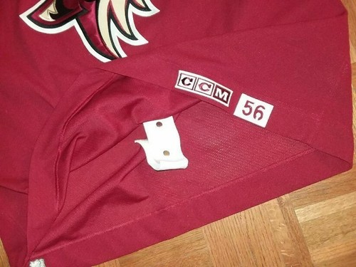 COYOTES Wojtek Wolski/ Adam Antkowiak worn red CCM #86 practice jersey (2010+13) - Picture 3 of 12