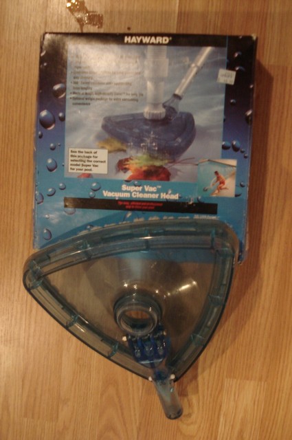 hayward triangular vacuum head