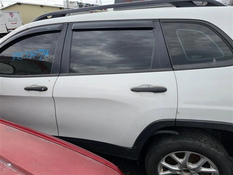 Used Rear Right Door Window Regulator Rear fits: 2016 Jeep Cherokee Rear Right G - Image 2 of 4