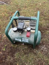 Rolair JC10PLUS 1 Hp - Ultra-Quiet (115V) 90Psi 2.5 Gallon Oil Less Compressor