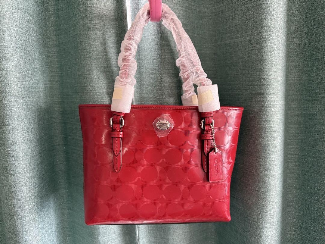 COACH mini tote bag in enamel finish style QO020U crossbody handbag