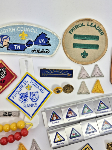 Boy Scouts of America Lot of Pins, Belt Loops, Patches Vintage BSA Collectibles - Picture 5 of 12