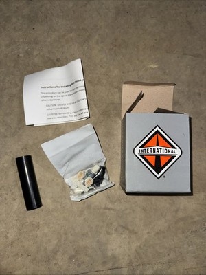 NAVISTAR REFRIGERANT THERMISTOR KIT - NAVISTAR 2606229C92