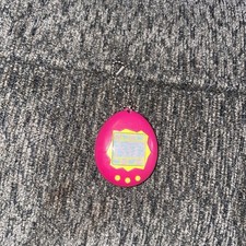 BANDAI TAMAGOTCHI Original 1996/1997 -Pink and Yellow
