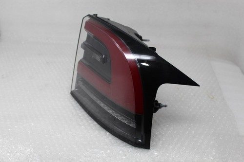 Lámpara de luz trasera exterior derecha genuina Tesla modelo X 2021-24 OEM 1565497-00-C - Imagen 6 de 8